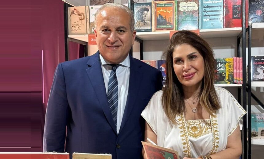 السفير المصري يلتقي وفدًا من الكتاب والمفكرين المصريين المشاركين