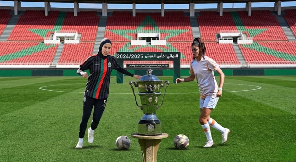لاعبي كرة قدم نسوية