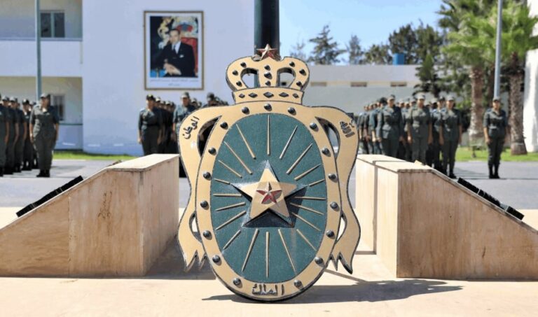 جنود مغاربة في استعراض عسكري مهيب