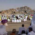 حجاج بيت الله الحرام على صعيد عرفات