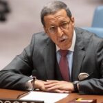 السفير هلال في اجتماع رسمي