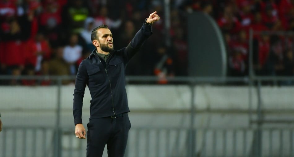 عادل رمزي يتحدث في الملعب