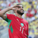 إسماعيل صيباري بقميص المنتخب المغربي يحمل رقم 11.