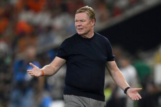 المدرب رونالد كومان يتحدث في مؤتمر صحفي بعد مباراة المغرب.