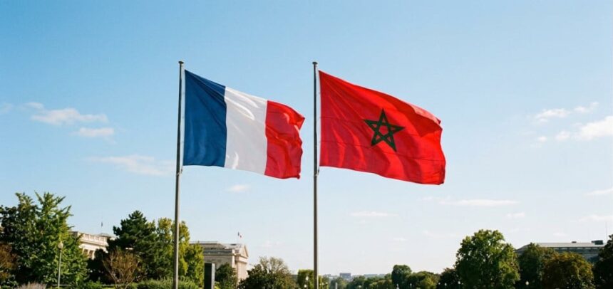 علم المغرب وفرنسا يرمزان للتعاون المشترك في الهجرة