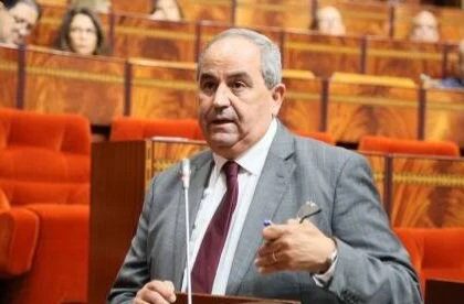 الوزير عز الدين ميداوي يتحدث في جلسة برلمانية.