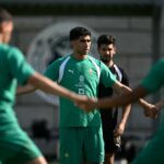 أعضاء المنتخب المغربي في تدريب جماعي.