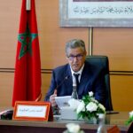 رئيس الحكومة في اجتماع لمناقشة الشأن الصحي.
