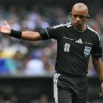 الحكم البرازيلي ويلتون سامبايو يدير مباراة المنتخب المغربي وهولندا.