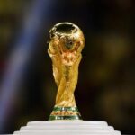 كأس العالم الذهبي لكرة القدم على قاعدة.