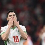 إبراهيم دياز يصفق بقميص المنتخب المغربي