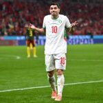 إبراهيم دياز بقميص المنتخب المغربي في ملعب كرة القدم