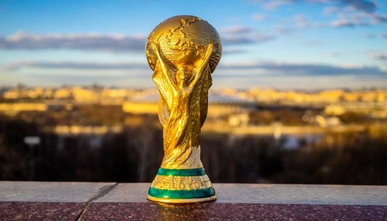 كأس العالم الذهبي اللامع