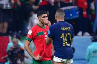 مبابي ورفاقه بزي المنتخب الفرنسي، بينهم حكيمي