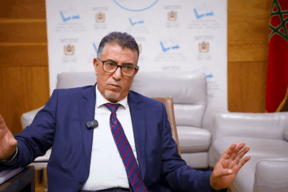 رشيد حموني يتحدث في حوار تلفزيوني