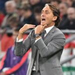 مانشيني يوجه تعليمات للاعبيه