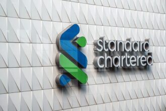 شعار بنك ستاندرد تشارترد، علامة تجارية مالية
