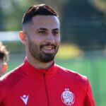 أيمن الحسوني لاعب كرة القدم بقميص الوداد الرياضي