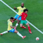 أيوب بوعدي لاعب مانشستر سيتي بقميص عليه الرقم 25.