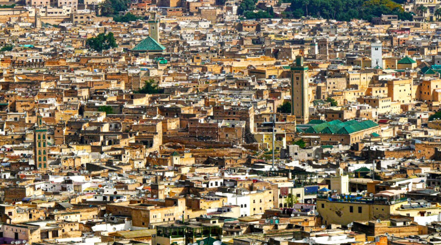 مدينة فاس، مبانٍ سكنية، بنية تحتية، تنمية حضرية