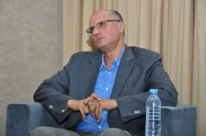 الحسين اليماني يتحدث عن أزمة المحروقات وتأثيرها على المغرب