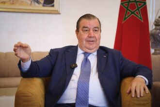 إدريس السنتيسي يتحدث في برنامج تلفزيوني عن غلاء المعيشة.