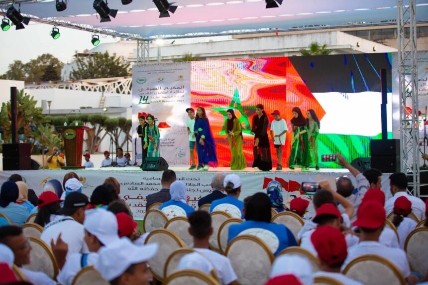 أطفال القدس يشاركون في برنامج على شاشة كبيرة