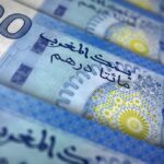 صورة مقربة لعملة ورقية من فئة 200 درهم مغربي