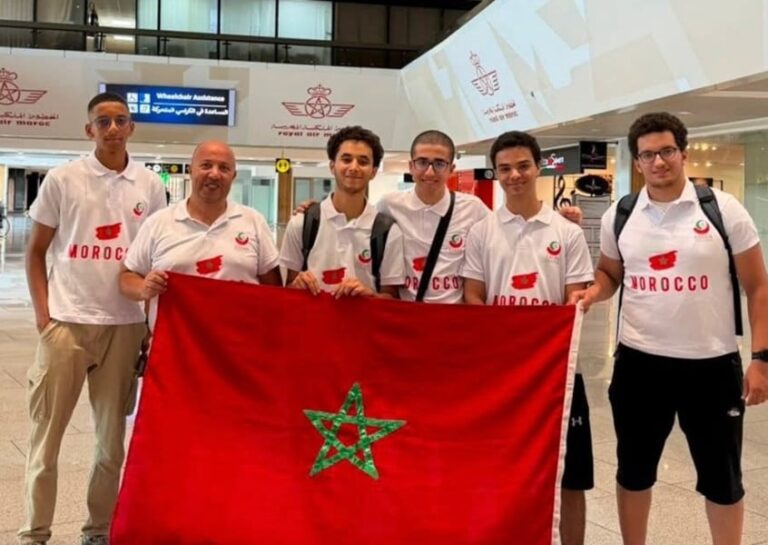 فريق المغرب للطيران يشارك في مسابقة دولية