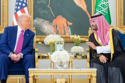 الأمير محمد بن سلمان والرئيس دونالد ترامب يتحدثان