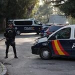 سيارات الشرطة الإسبانية في مكان حادث سرقة