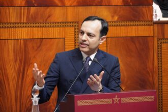الوزير يونس السكوري يتحدث في مؤتمر صحفي