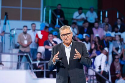 أخنوش يلقي كلمة أمام الحضور في تيفلت