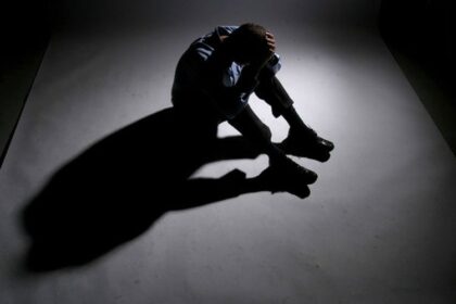 وزير الصحة المغربي يتحدث خلال إطلاق مخطط الصحة النفسية.